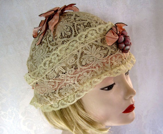 1920s Boudoir Cap / 20s Lace Boudoir Cap / Silk Ri