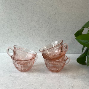 vintage anchor hocking pink depression glass tea cups // set of 5 mugs // old cafe pink