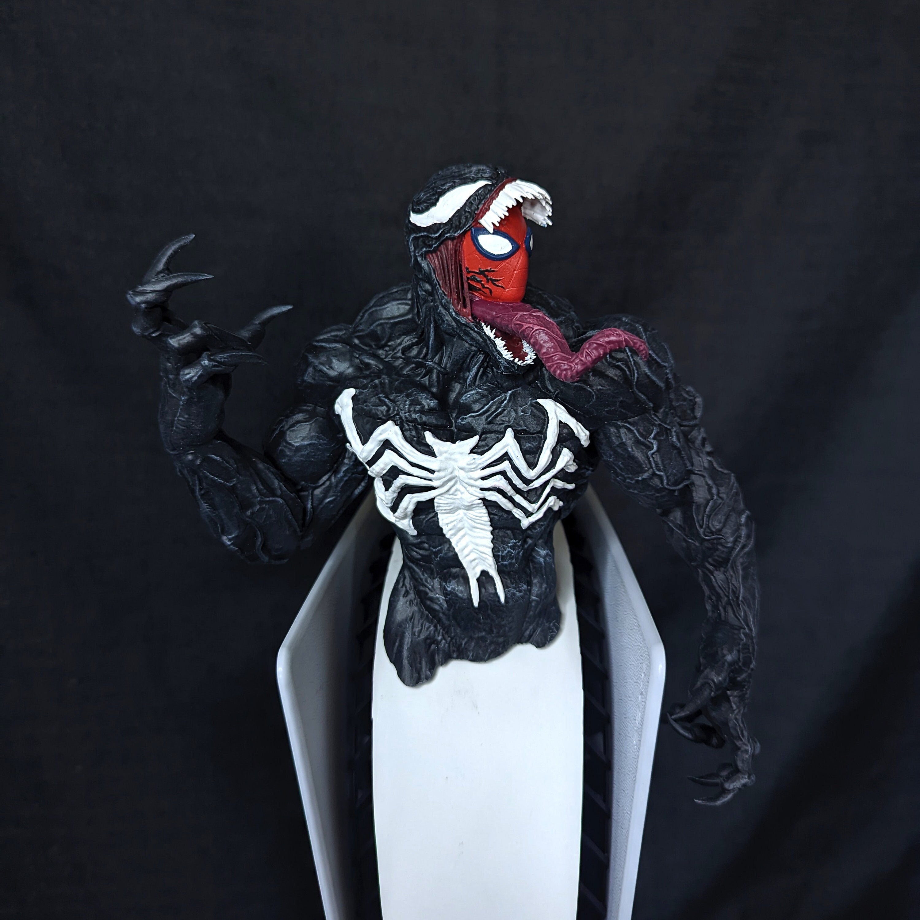 Marvel Legends 80th Anniversary - Figurine Agent Anti-Venom 15 cm - Figurine -Discount