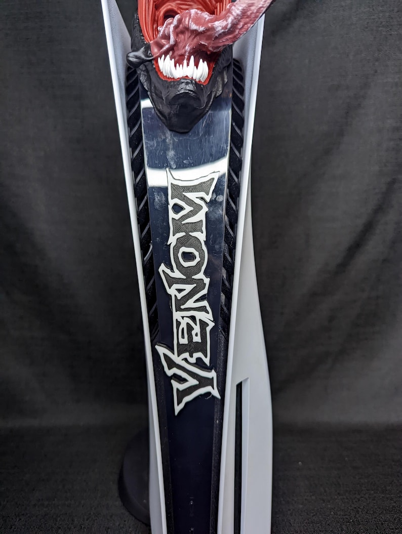 Spiderman Venom Playstation 5 Venom Head And Text Accessories bild 5