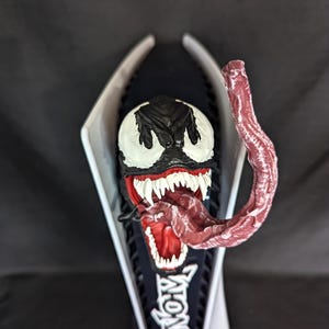 Spiderman Venom Playstation 5 Venom Head And Text Accessories bild 4