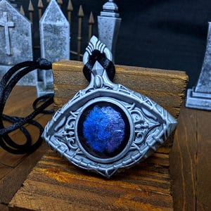 Bloodborne Cosmic Eye Watcher Badge Necklace