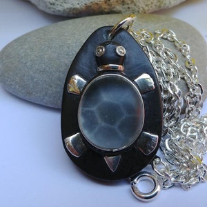 Turtle pendant