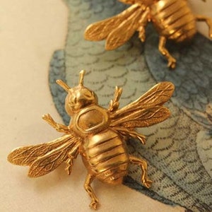 Napoleonic Bee Brooch 3 Sizes: Brass image 1