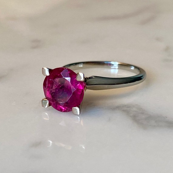 14K White Gold and Rhodolite Garnet Solitaire Ring