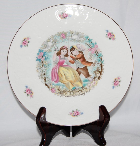 Items similar to Royal Doulton My Valentine Bone China Plate Made