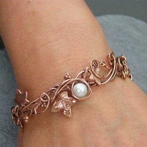 Pearl bracelet ~ Adjustable bangle bracelet ~ June birthstone ~ Copper bracelets for women ~ Ivy leaf ~ Leaf Jewellery ~Copper anniversary