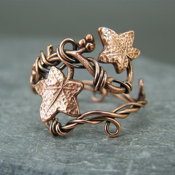 Copper ring ~ Leaf ring ~ Adjustable ring ~ Adjustable leaf ring ~ Ivy leaf ring ~ Thumb ring ~ Unique leaf ring ~ Rings for women ~ Ivy