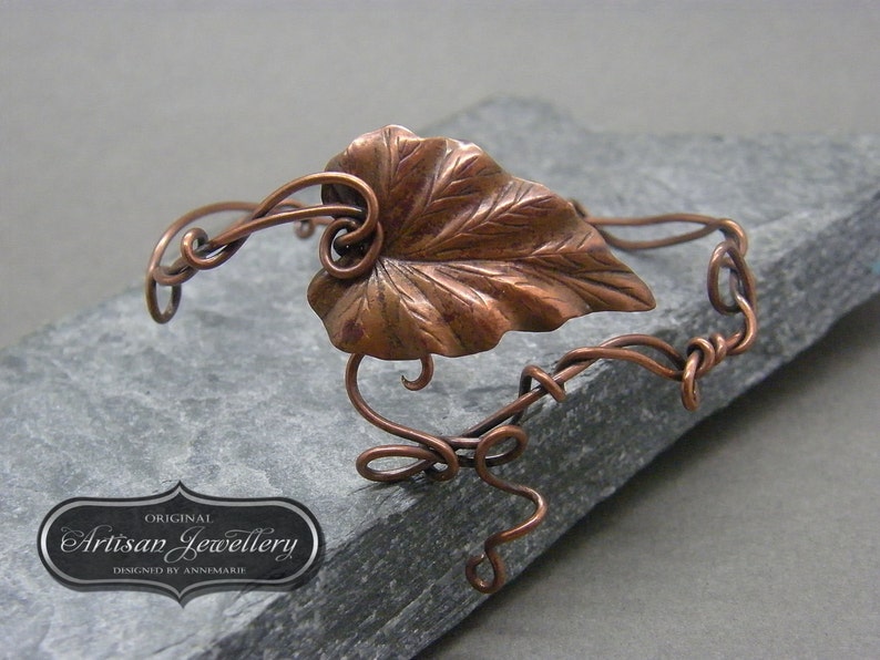 Adjustable copper bangle ~ Adjustable bracelet ~ Oak leaf jewellery ~ Labradorite bracelet ~ Oak leaf bracelet ~ Leaf jewellery ~ Bangle