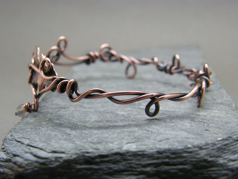 Adjustable copper bangle ~ Adjustable bracelet ~ Oak leaf jewellery ~ Labradorite bracelet ~ Oak leaf bracelet ~ Leaf jewellery ~ Bangle