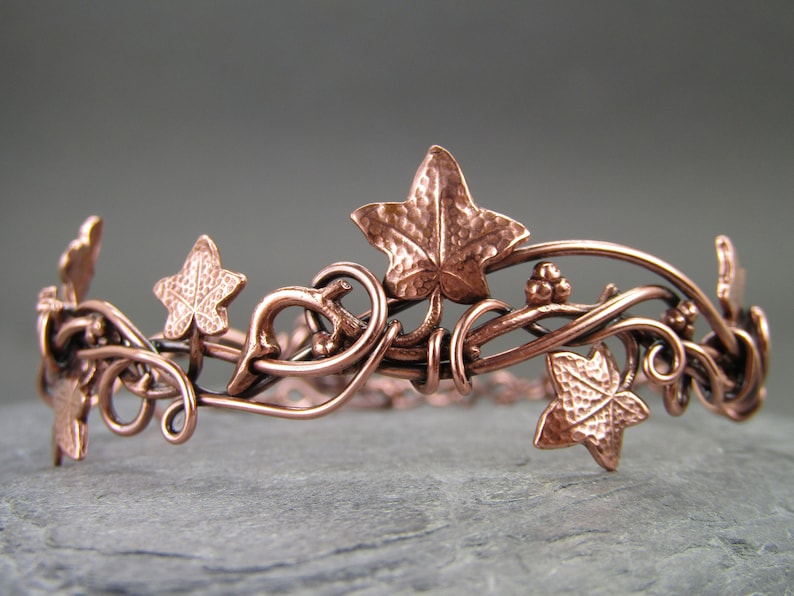 Ivy leaf bracelet ~ 7th anniversary gift ~ Copper bangle ~ Leaf bracelet ~ Ivy leaves ~ Copper bracelet ~ Unique copper bracelet ~Ivy bangle