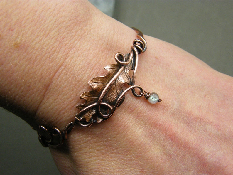 Adjustable copper bangle ~ Adjustable bracelet ~ Oak leaf jewellery ~ Labradorite bracelet ~ Oak leaf bracelet ~ Leaf jewellery ~ Bangle