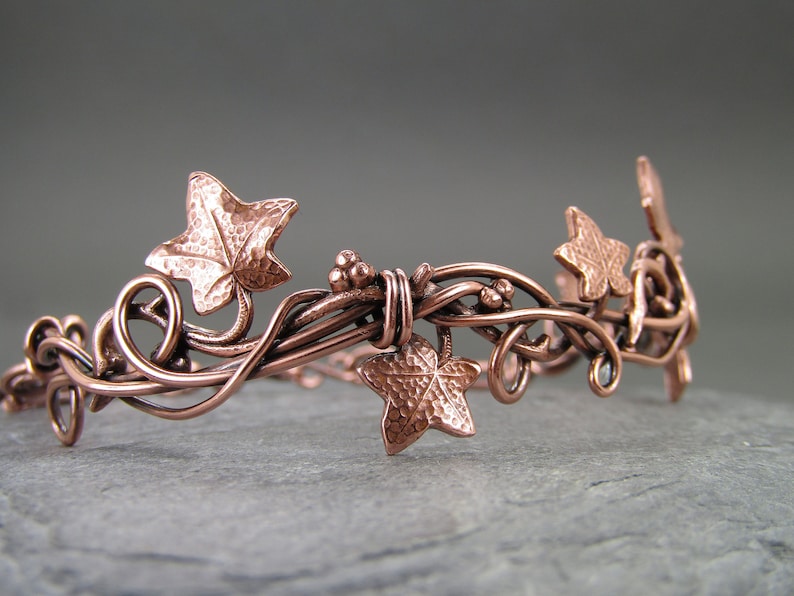 Ivy leaf bracelet ~ 7th anniversary gift ~ Copper bangle ~ Leaf bracelet ~ Ivy leaves ~ Copper bracelet ~ Unique copper bracelet ~Ivy bangle