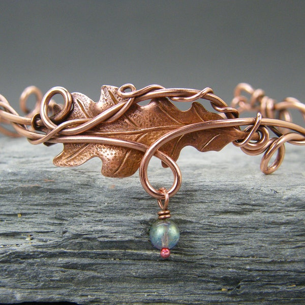 Copper bracelet ~ Copper bangle  ~ Oak leaves ~ Oak leaf bracelet ~ Leaf jewellery ~ Copper jewellery ~ Oak leaf jewellery ~ Adjustable