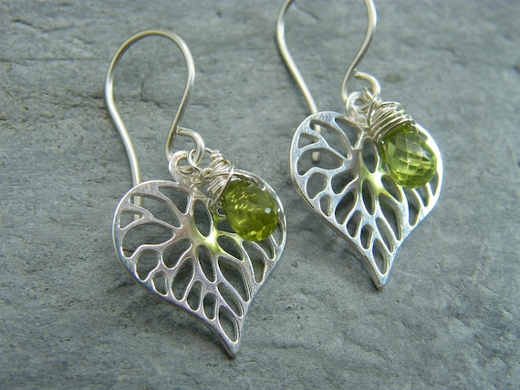 Boucles D'oreilles En Pierre De Péridot Et Argent - Style Boucle - Occasion