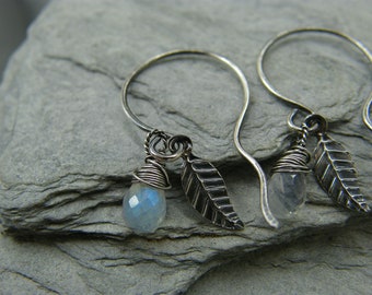 Orecchini A Cerchio In Argento 925 Con Opale E Pietra Di Luna – Gioiello Donna, Stile Boho, Regalo Elegante