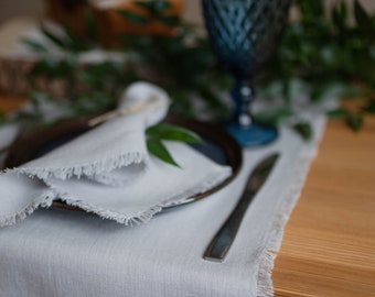 Fringed linen table runner. Raw edges linen table cloth. Dinning table runner. Rustic table setting. Wedding table overlays. Flax runner.