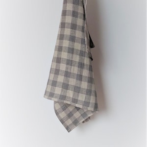 Gingham Linen Tea Towel. Plaid Linen Dishclothes. Check Kitchen Hand Towel. Natural Linen Towels. Absorbent Flax Towels. Farmhouse Towels.