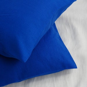 Set of 2 linen pillow cases. Linen pillow case in royal blue. Stone washed, soft linen pillow sham. Envelope closure pillow cover image 3