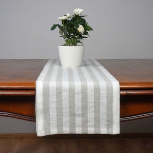 Runner da tavola in lino a righe naturali. Runner da tavolo a righe. Runner da tavolo lungo in lino. Decorazione per tavolo da pranzo country. Tovaglia a righe.