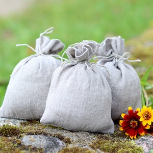 Set 10 linen gift bags, set linen sachets, natural linen favor bag, first communion bags, baptism favor bags, linen pouches, fabric bags