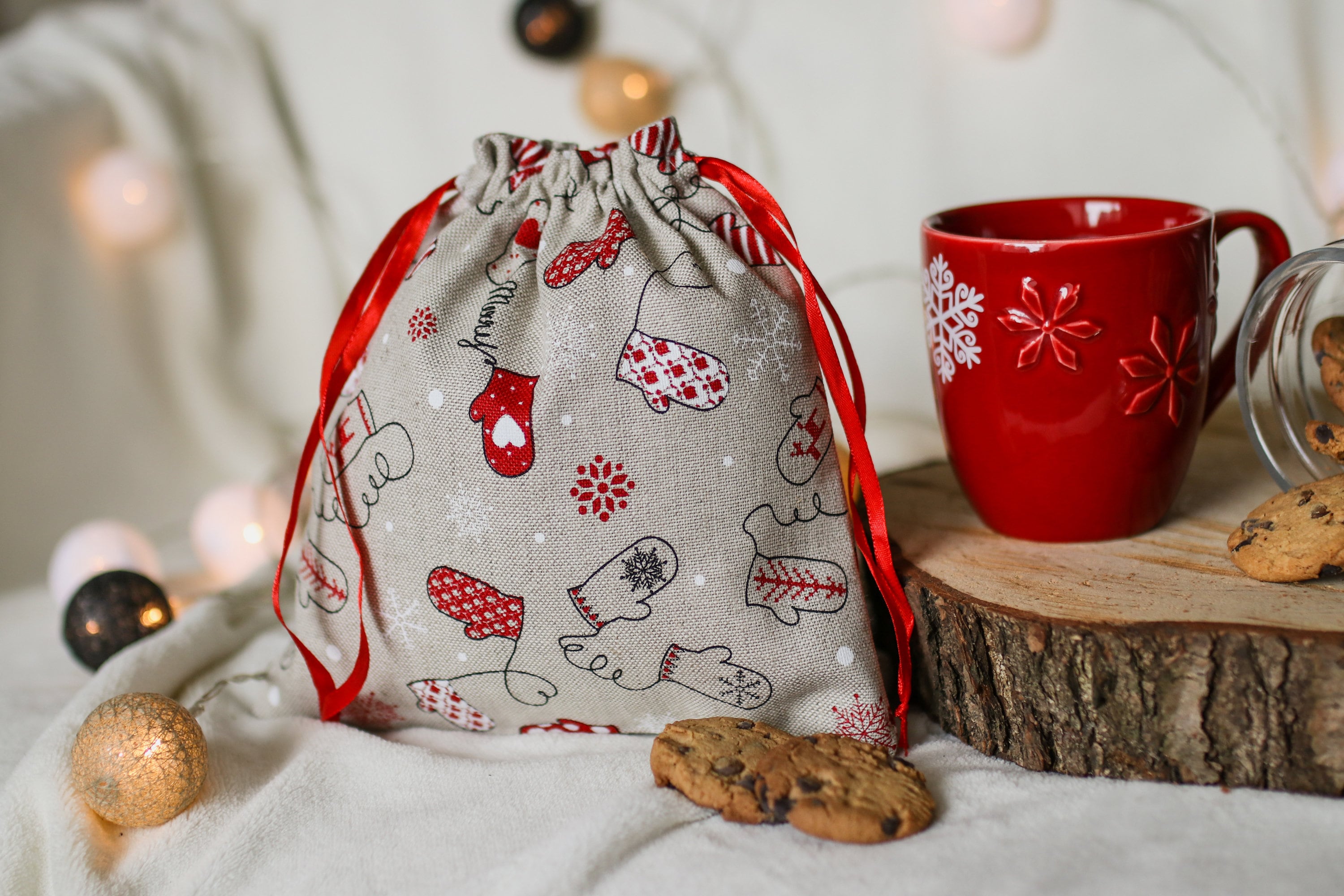 Christmas favor bags, Merry Christmas gift bags, linen drawstring Xma…