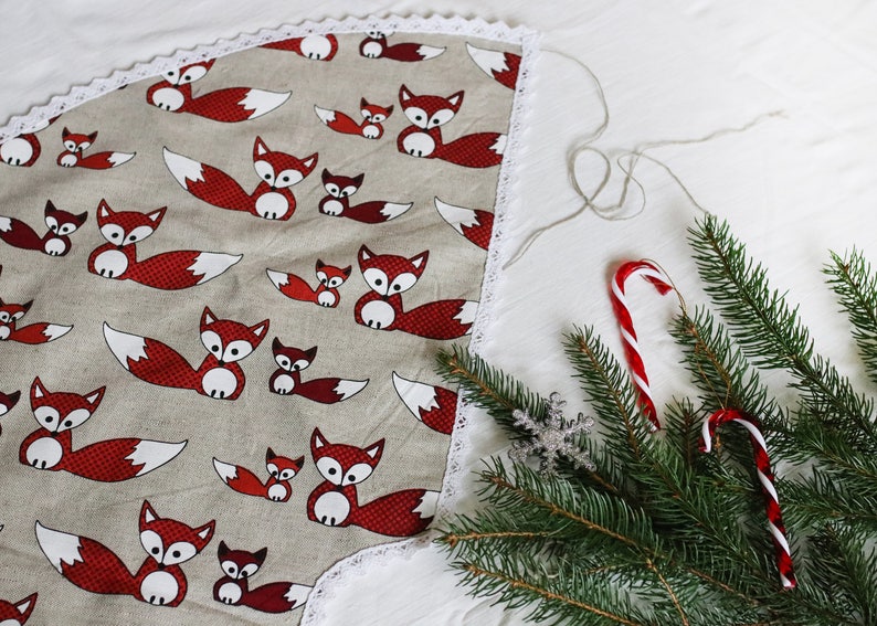 Christmas tree fox decor/Christmas Tree Skirt/Christmas Decoration/Woodland Christmas/Christmas Ornament/Fox Foxes decor/Christmas accents image 9