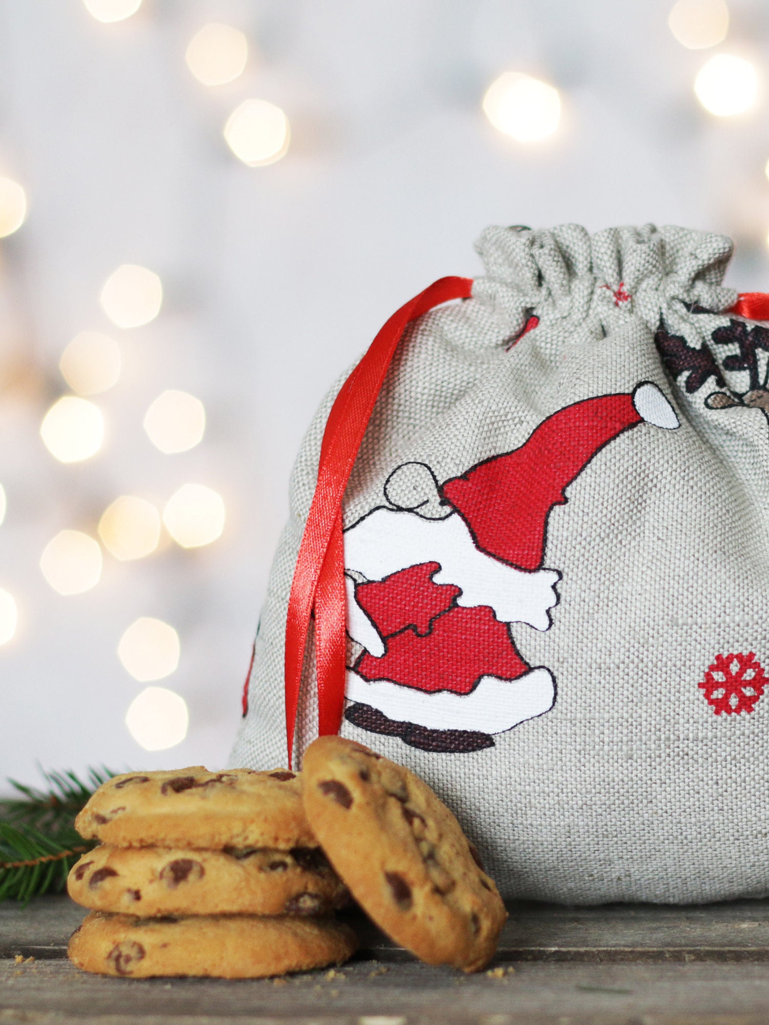 Christmas favor bags santa gift bag Christmas treats bag christmas santa bag favor bag santa claus bag christmas sackburlap christmas