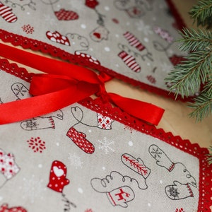 Merry Christmas linen tree skirt, large tree skirt, Christmas decoration, rustic Christmas tree skirts, Christmas fabric, Xmas tree skirts image 4