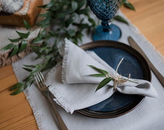 Raw edges linen napkins, fringes linen cloth napkins, grey table napkins, fringe napkin, frayed wedding napkins, eco friendly dinner napkins