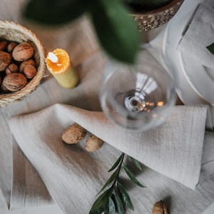 Natural linen table runner, table runner wedding, linen table cloth, rustic linen table runner, linen table topper, wedding table linen