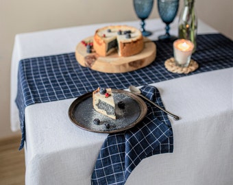 Set serviettes en lin bleu marine, serviettes de mariage en tissu bleu damier, serviettes de table en lin à carreaux, serviettes de table à carreaux, serviette de table en tartan