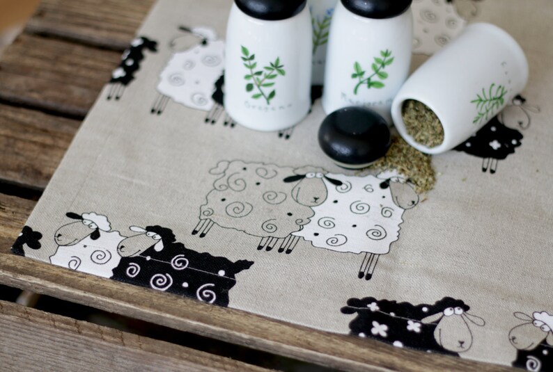 Table Runner with sheep for dinning table decor made of linen/cotton fabric, sheep table clothes image 2