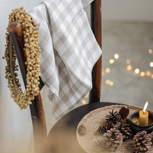 Linen tea towel. Natural gingham linen hand towel. Linen kitchen towel. Washed soft dish towel. Kitchen towel with loop. Foodie gift.