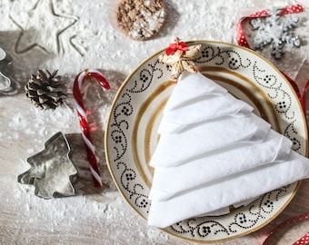 White Christmas napkins, Christmas linen napkin, Christmas table decor, linen napkin, Christmas dinner napkins, Wedding napkins, foodie gift