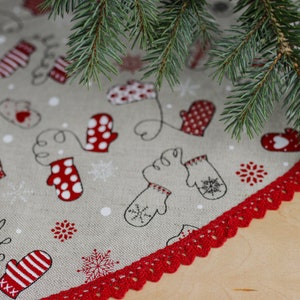Merry Christmas linen tree skirt, large tree skirt, Christmas decoration, rustic Christmas tree skirts, Christmas fabric, Xmas tree skirts image 2
