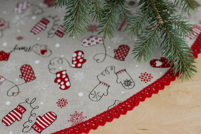 Merry Christmas linen tree skirt, large tree skirt, Christmas decoration, rustic Christmas tree skirts, Christmas fabric, Xmas tree skirts image 2