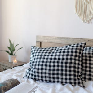 Black and white gingham linen pillowcase, Gingham linen pillow sham, Gingham pillow cover, Plaid linen pillow case, Checkered pillow