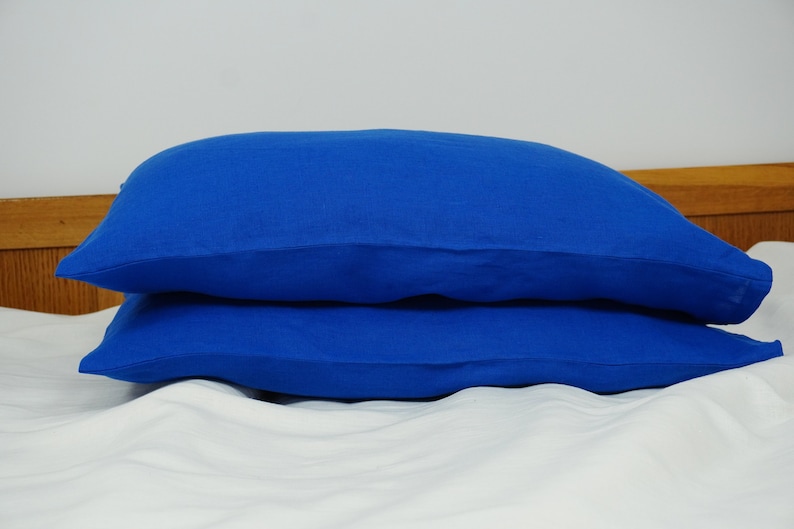 Set of 2 linen pillow cases. Linen pillow case in royal blue. Stone washed, soft linen pillow sham. Envelope closure pillow cover image 5
