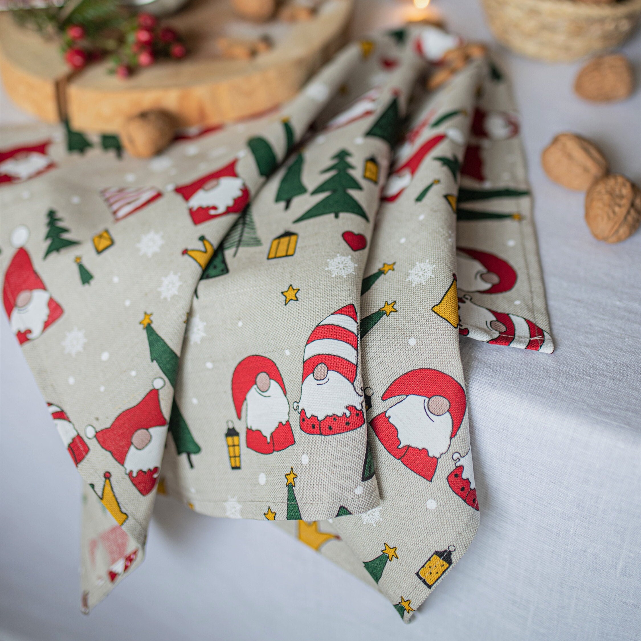 Christmas Santa tea towels. Xmas Kitchen decor Towel. Christmas Linen Tea Towel. Christmas gift linen Towel. Christmas Ornament dish Towel