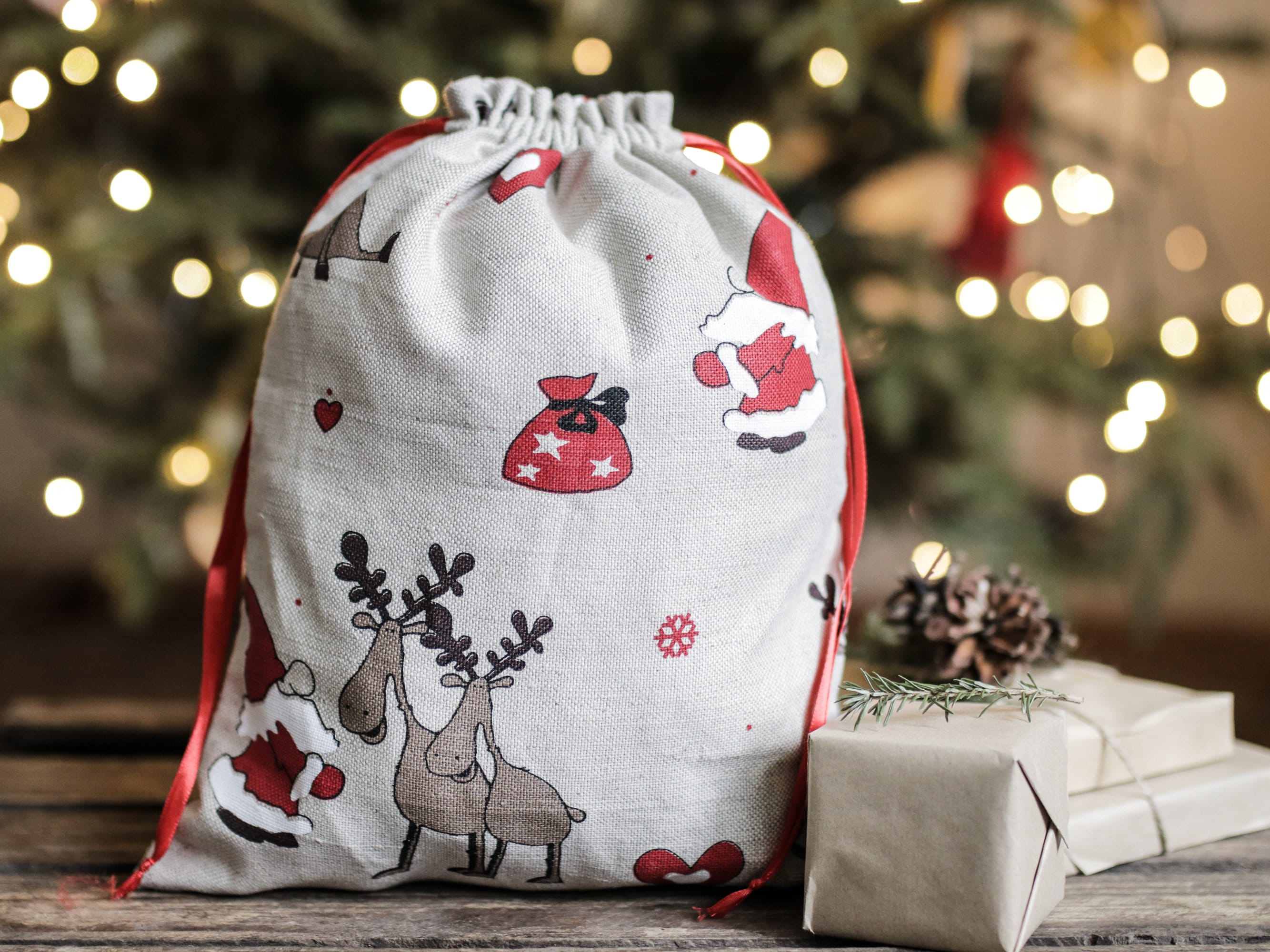 Christmas favor bags santa gift bag Christmas treats bag christmas santa bag favor bag santa claus bag christmas sackburlap christmas