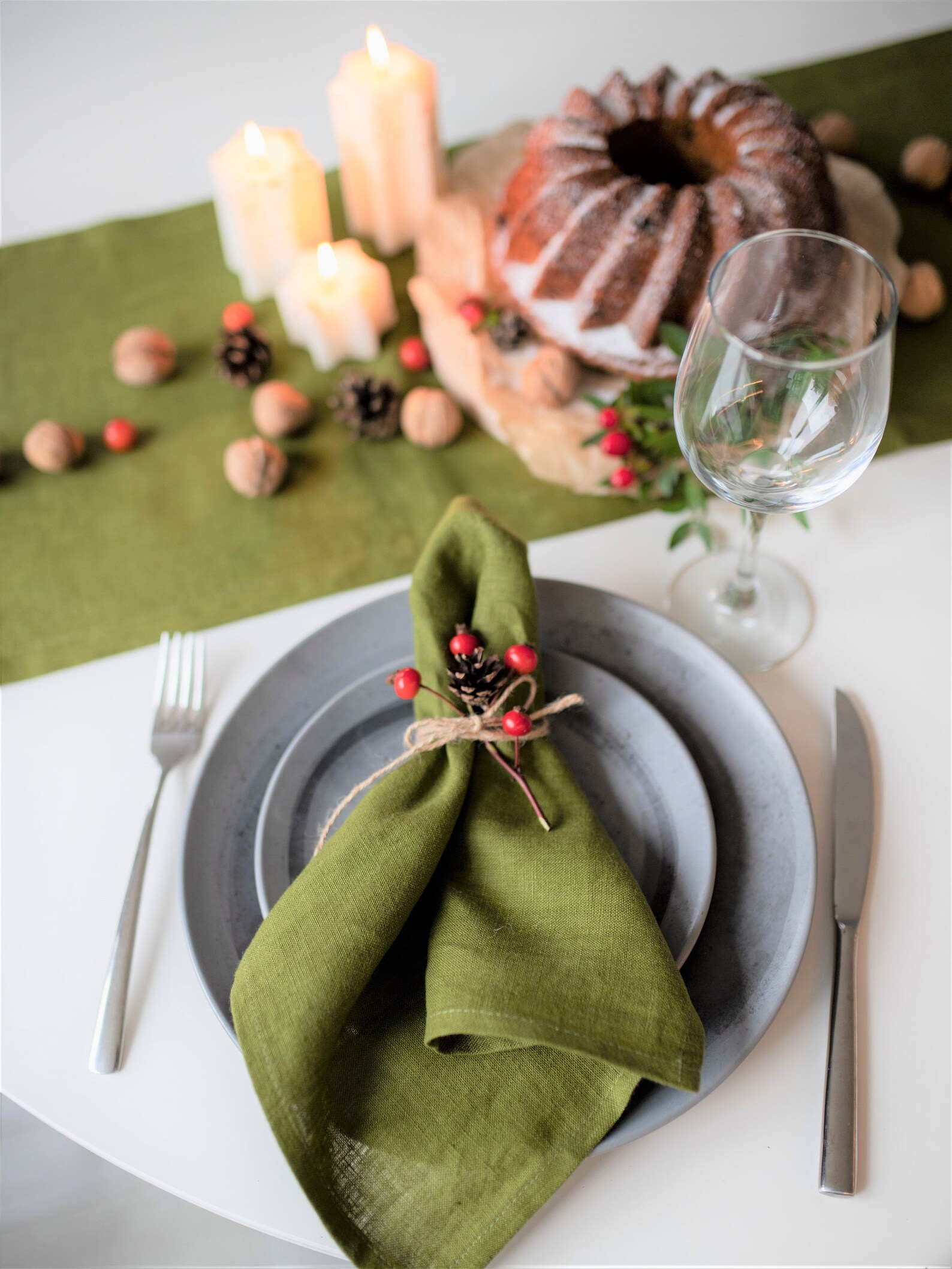 Set Emerald Green Linen Napkins, Green Cloth Wedding Napkins, Emerald