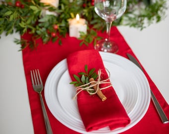Christmas table linen napkins. Xmas table cloth napkin. Red linen napkins. Linen dinner napkins. Xmas table linens are ready to ship.
