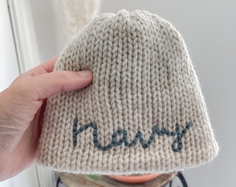 Personalisierte Neugeborenen Mütze, Monogrammiert Neugeborenen Mütze, Neugeborene Strickmütze, Gestickte Babymütze, Neugeborenen Mütze mit Name, Baby Mütze mit Namen