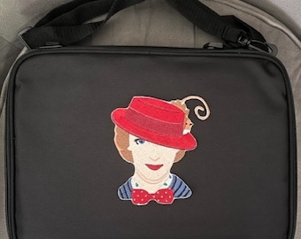 ディズニーピントレーディングコレクション用の新しい刺繍メリーポピンズのヘッドショットと帽子ピンブックバッグ。隠れミッキーピン約300個を収納可能。