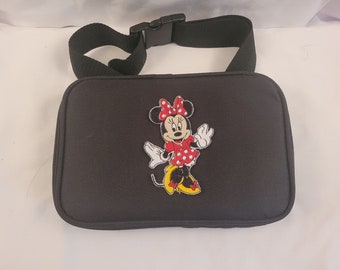 NEW Embroidery Minnie Mouse Small Pin Trading Shoulder Bag Converts to Fanny Pack Adult-Child holds about 100 Hidden Mickey Disney Pins