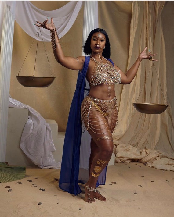 Sparkly 2024 body chain