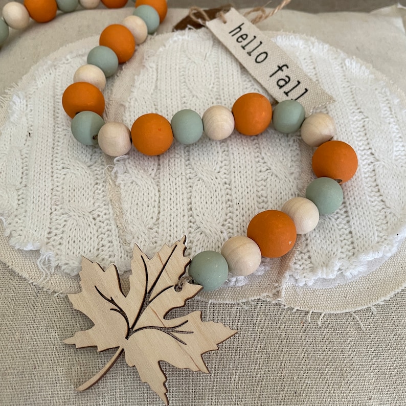 Automne Garland-Wooden Bead Garland Tier Tray Decor Perles Rustic Farmhouse Beads Thanksgiving Fall decor Autumn Decor-Fall Leaves image 1