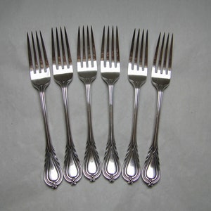 Super Quality Silver Plated Set of Six LILY PATTERN Dessert FORKS circa 1910
