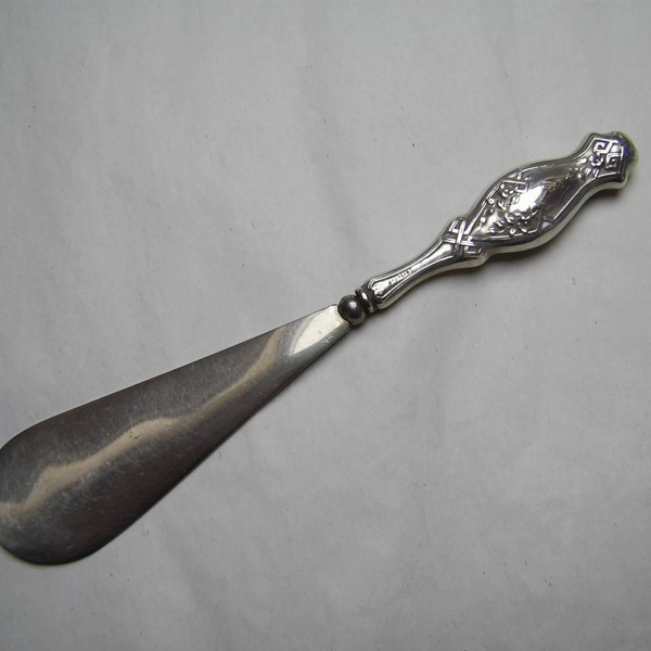 Attractive Antique Sterling SILVER Handled SHOE HORN Engraved With Letter "E" circa 1910's